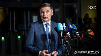 Estland hat 70 Millionen Euro an eine indische Firma bezahlt und leere Versprechen statt Munition bekommen– jetzt muss der Verteidigungsminister gehen