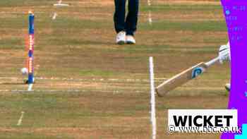Dunkley with brilliant 'nonchalant' run out