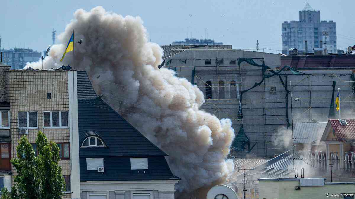 Mitten in Hauptstadt der Ukraine: Russische Drohne trifft Geheimdienst-Quartier in Kiew