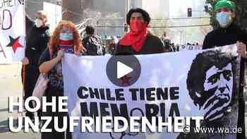 Demonstration im Video: Protestierende und Polizei geraten in Chile aneinander
