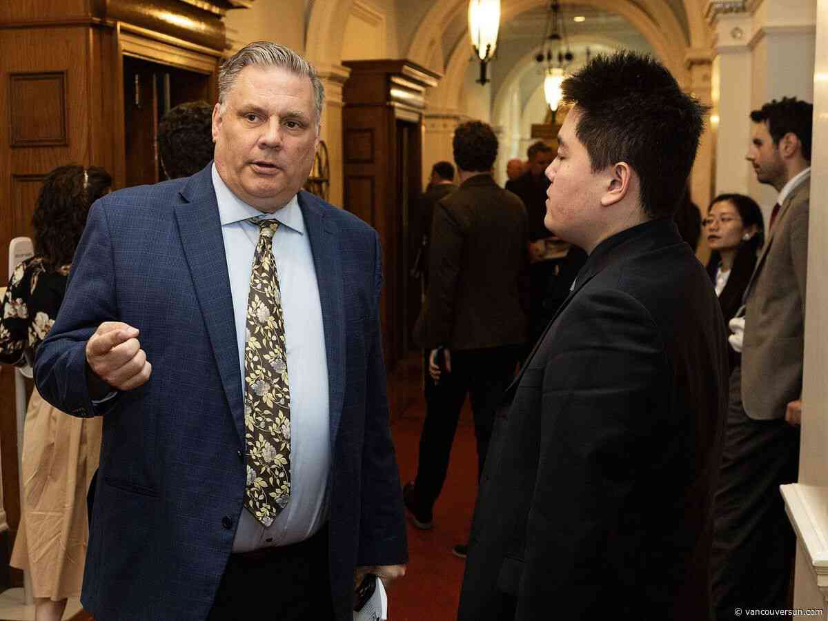 Three B.C. Independents join Ian Paton and Peter Milobar in new centre-right party