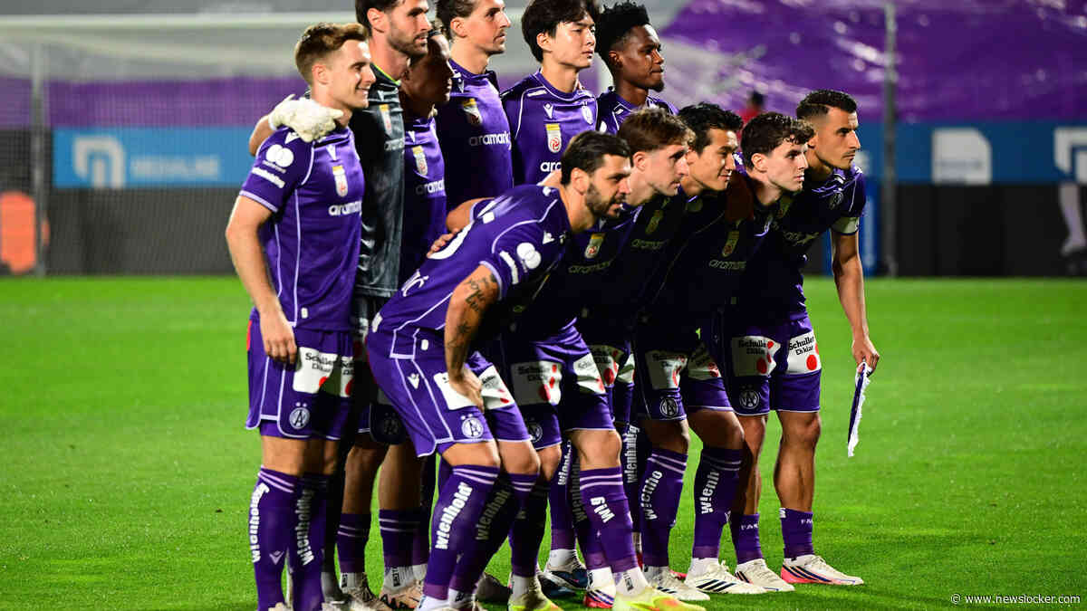 Liefde voor meer dan de club: Austria Wien lanceert shirt via campagne met zoenende koppels
