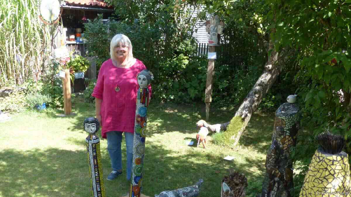 Aus grauen Baumarkt-Röhren werden Mosaik-Kunstwerke