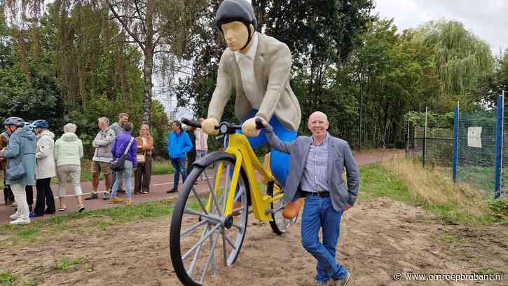Fietsers vereeuwigd tot kunstwerk: 'Veilig met de handen aan het stuur'