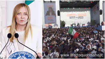 Meloni in una Bari blindatissima per la festa del governo: “Noi alleati per qualcosa, non contro qualcuno”. Corteo di protesta in città