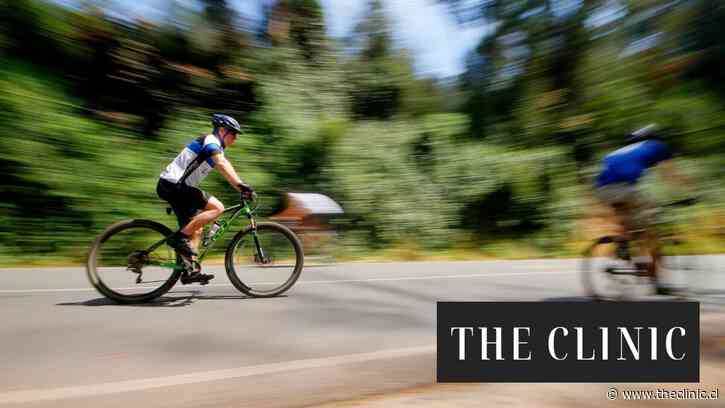 Ciclistas alertan por partes en el Cerro San Cristóbal por exceso de velocidad: máxima es de 30 km/h y multas llegan hasta los $100 mil