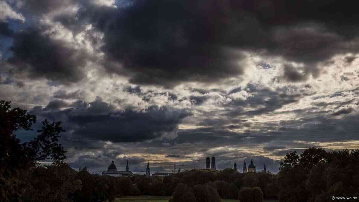 Gewitter drohen in Bayern: Heftiger Wetterumschwung nach Traumtag mit 30 Grad
