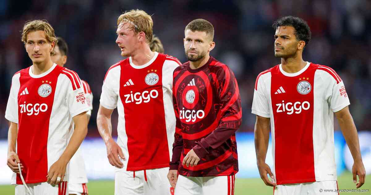 Henrique voelt weinig druk als speler van Ajax: 'Denk dat ik nu andere mentaliteit heb'
