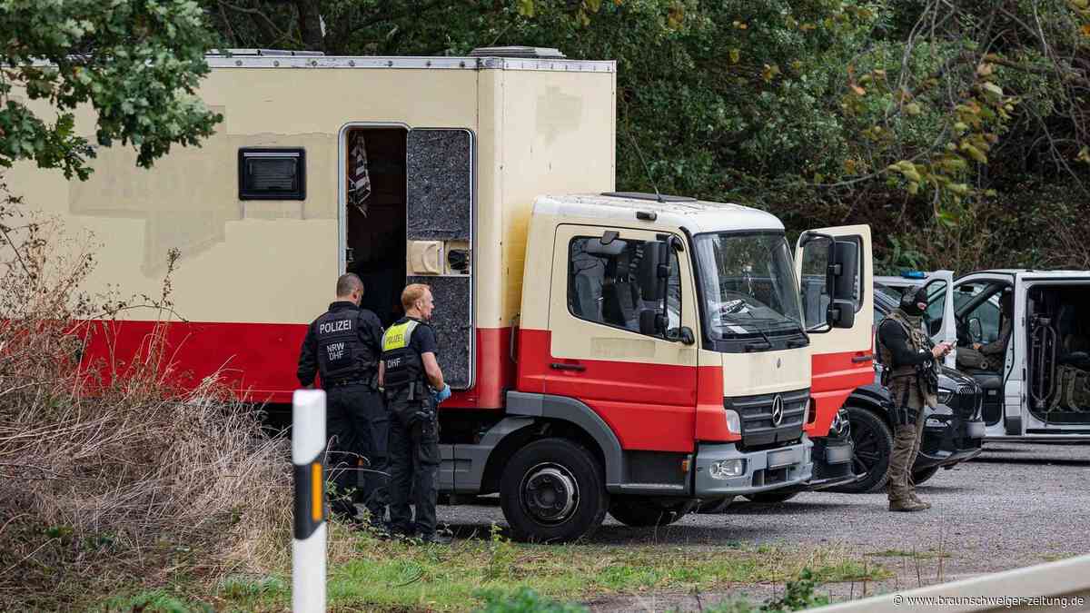 Nach Bekennerschreiben: Polizei findet vier Sprengsätze in Sachsen