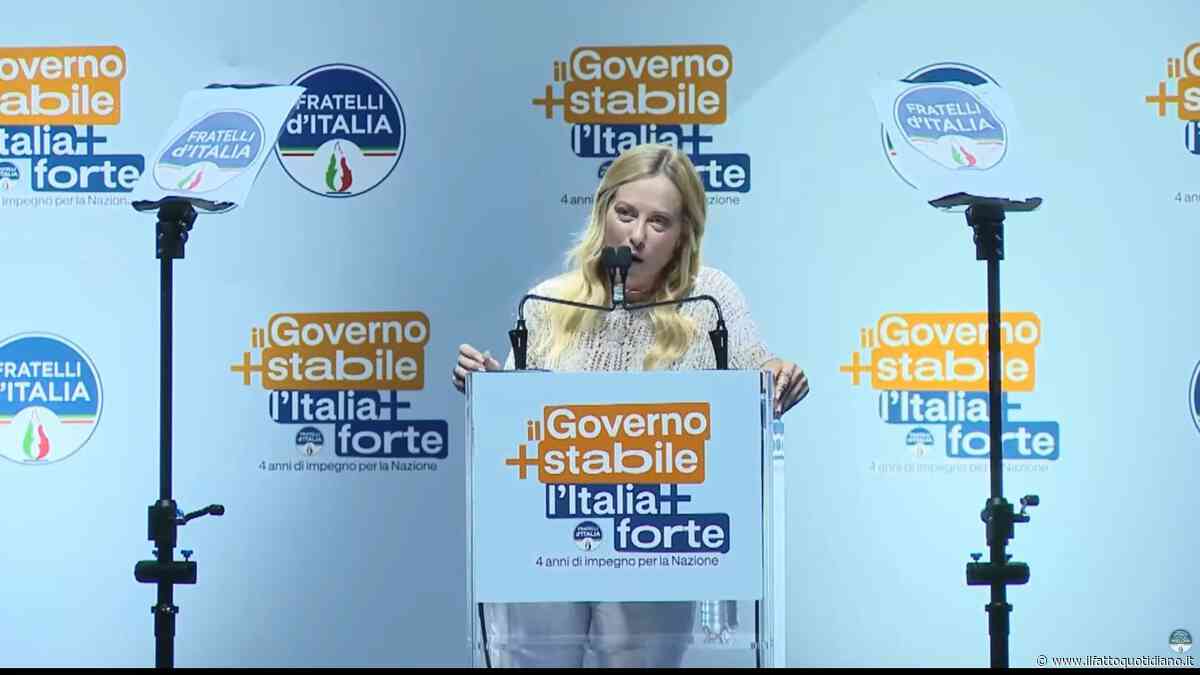 Meloni prende in giro il centrosinistra: “Opposizione più longeva di sempre, traguardo storico anche per loro” – Video