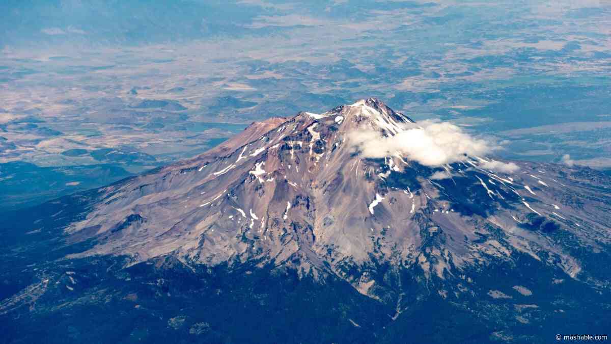 These hikers relied on tech and AI. They had to be rescued.