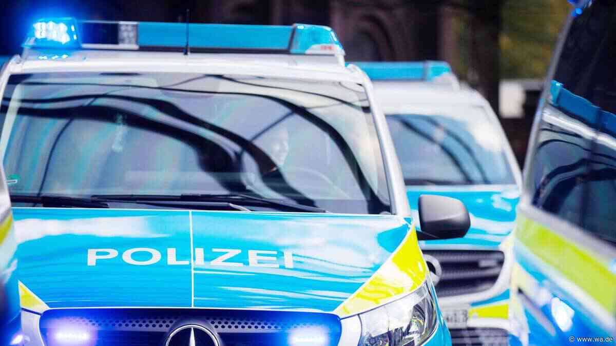„Müssen es sehr ernst nehmen“: Polizei kontrolliert Personen nahe Umspannwerk – Hubschrauber kreiste