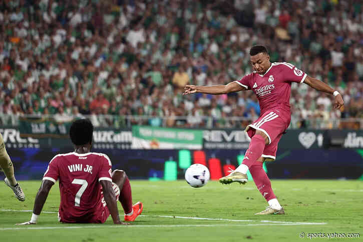 📹 Mbappé gives rival a medal in Real Madrid's first La Liga defeat