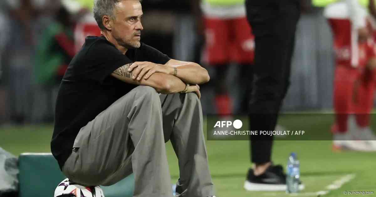 PSG lose 2-1 to Monaco, remain winless in Ligue 1