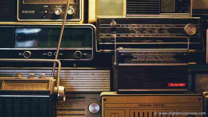 ‘AM Radio for Every Vehicle Act’ Inches Closer to Becoming Law