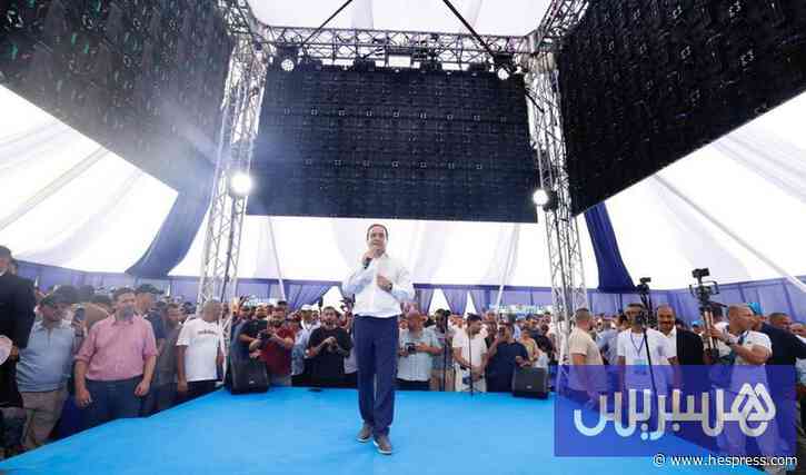 "الأحرار" يتعهّد برفع الحد الأدنى للأجور في &
