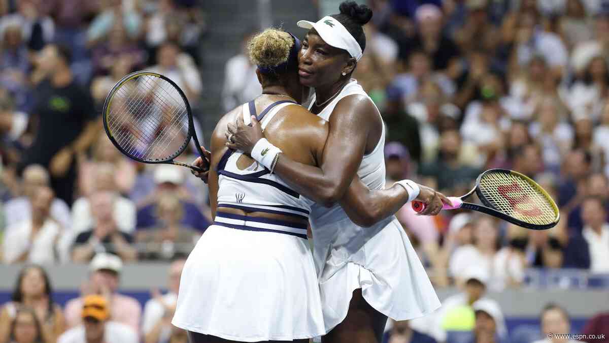 Williams sisters put on NY show, lose 3-set thriller