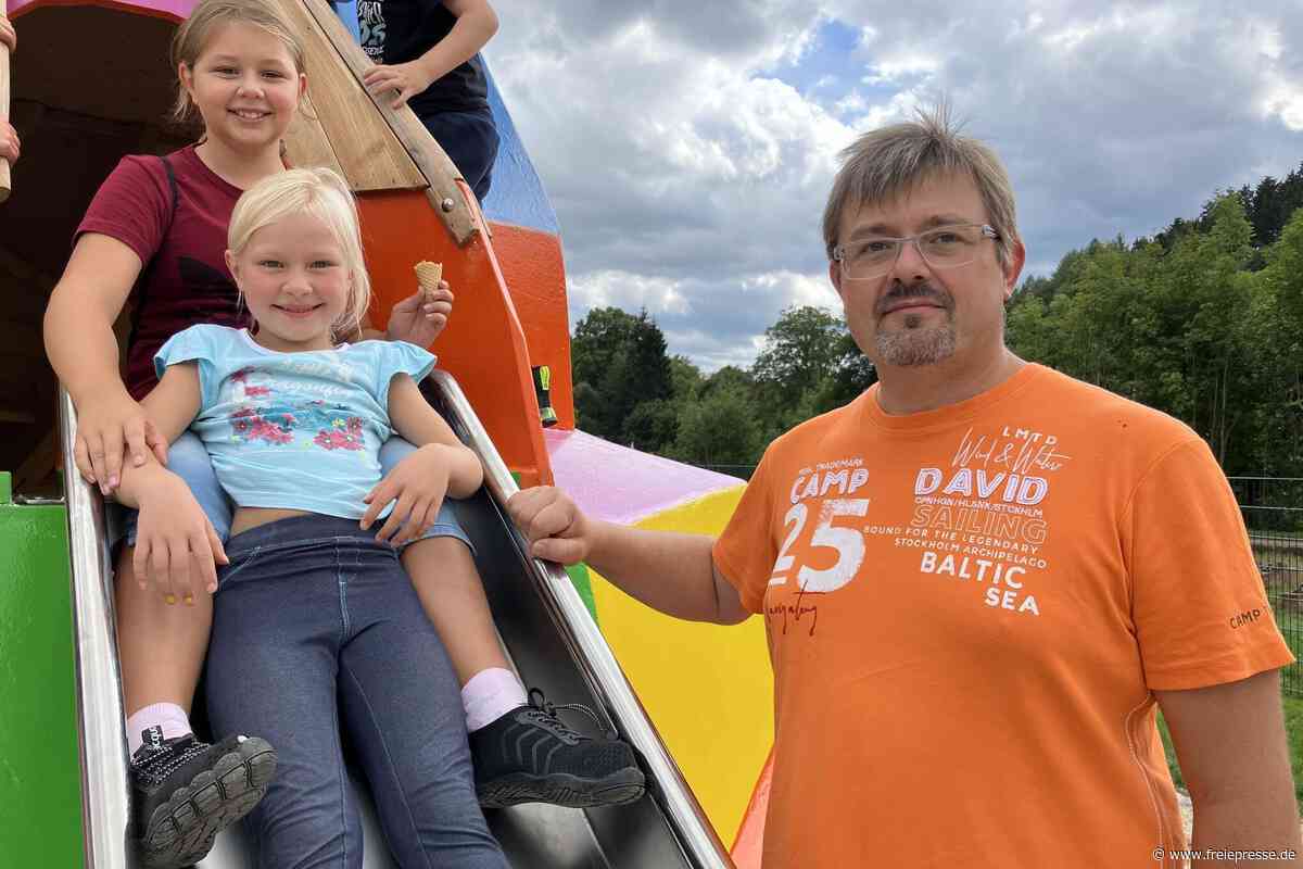 Trubel auf den „Minecraft-Bergen“: Scharfensteins neuer Spielplatz eröffnet