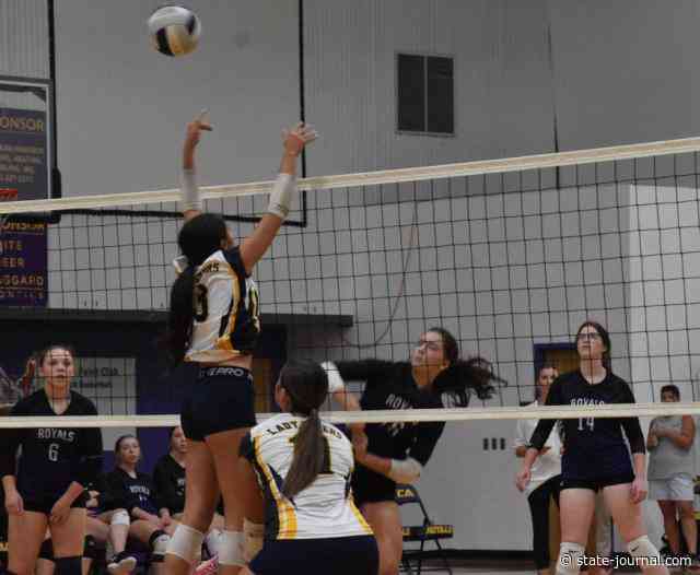 Franklin County’s volleyball team opens district play with win over TFCA