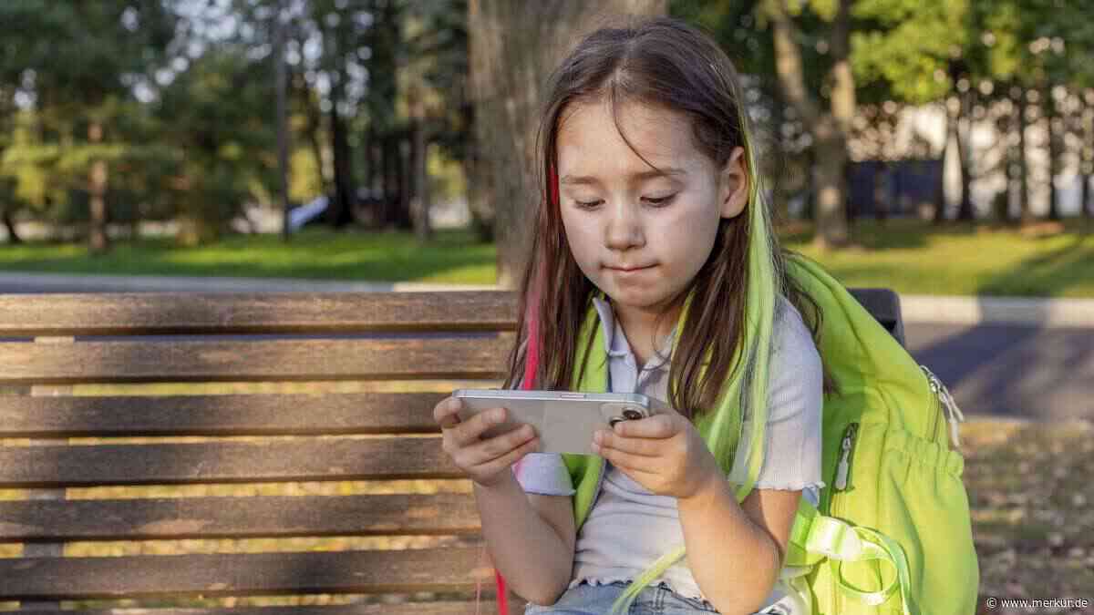 „Nicht die Bildschirmzeit“: Wahrer Grund für schlechte schulische Leistungen liegt woanders