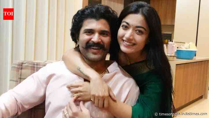 Rashmika Mandanna defines love as crowd chants Vijay Deverakonda’s name