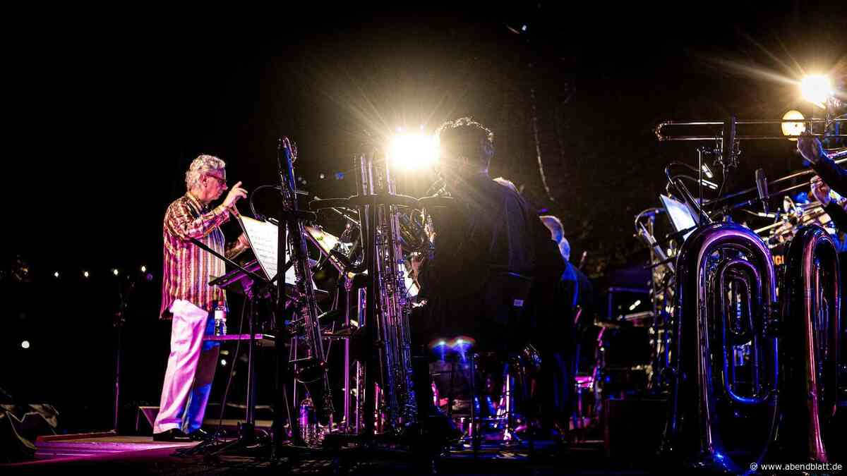 Vogelgezwitscher beim Jazz-Konzert: Bei der NDR Bigband piept’s wohl?!