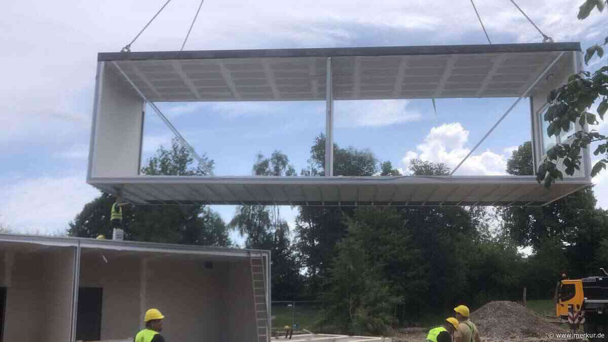 „Für die Kinder wird das ein Paradies“: Schule in Oberbayern rüstet sich mit Interimsbau für die Ganztagsbetreuung
