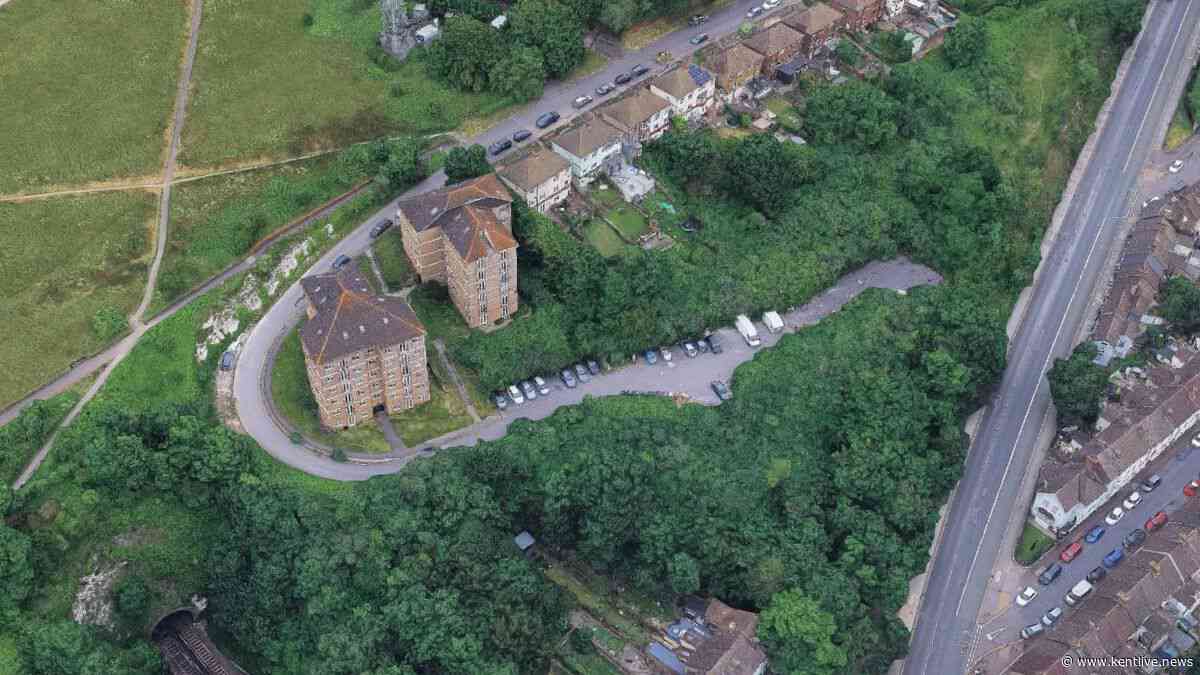 Plans to turn 'smelly' and rubbish strewn Kent car park into 16 new homes