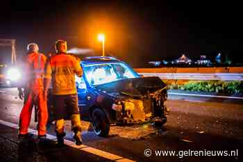 Gewonde na kop-staart botsing op snelweg