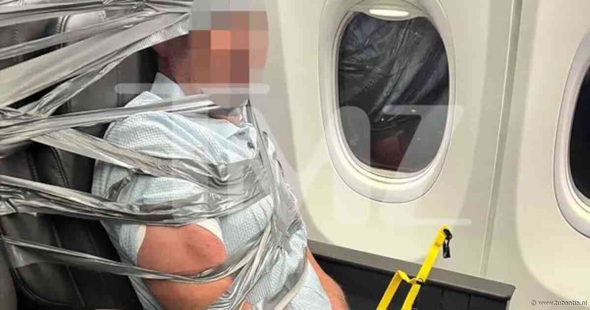 Passagier in vliegtuig met ducttape vastgemaakt: ‘Hij had zijn handen om de nek van man naast hem’