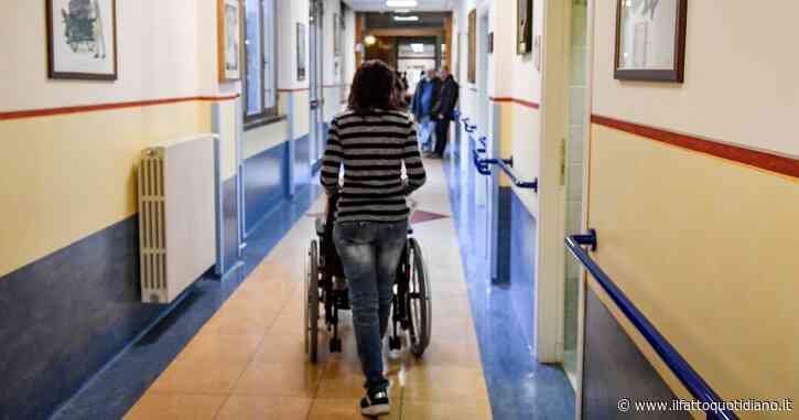 “Da soli non ce la facciamo più”: il peso di crescere un figlio con una grave disabilità. Il Servizio sanitario cura, ma l’assistenza h24 resta alle famiglie. Tra povertà e carenze del supporto pubblico