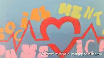 Graffiti-Ausstellung in Stadtbibliothek zeigt Kinderrechte auf Leinwand