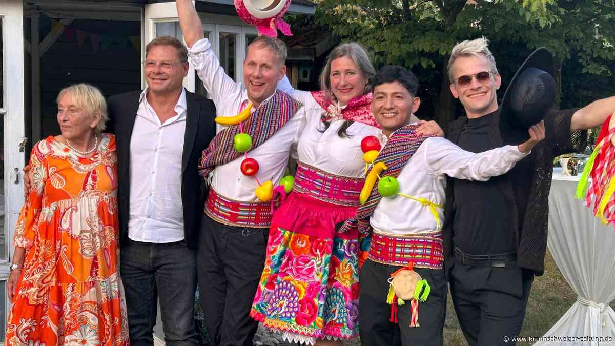 Aufsehen: So kam der peruanische Tanz in den Kreis Gifhorn