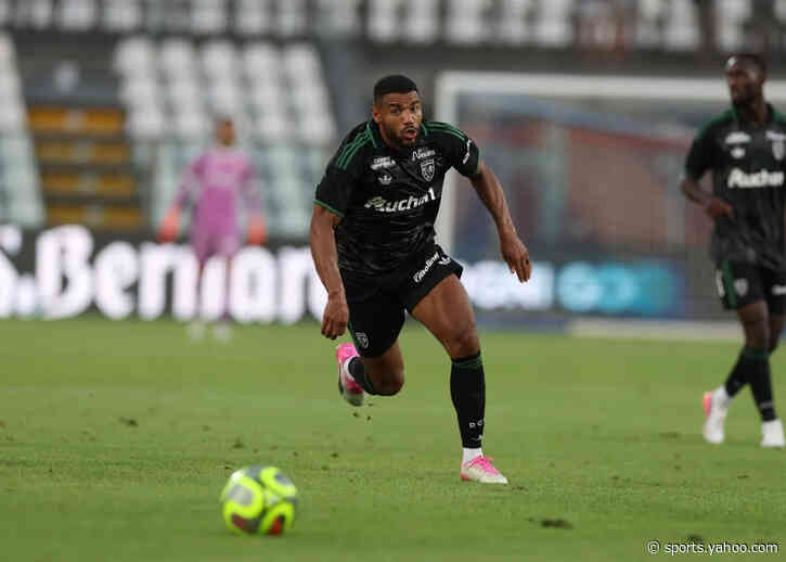 Lens fought off Aston Villa and Sunderland interest in Matthieu Udol