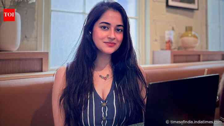 She Works 60+ Hours in London, Yet Made Rs 63 Lakh: How She Built a Second Career