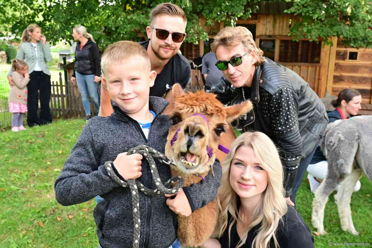 Peter-Maffay-Show-Band aus dem Erzgebirge unterstützt „Zwergenhaus“