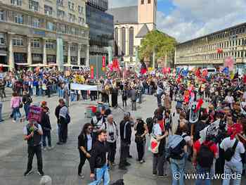 "Rheinmetall entwaffnen"-Demo in Köln