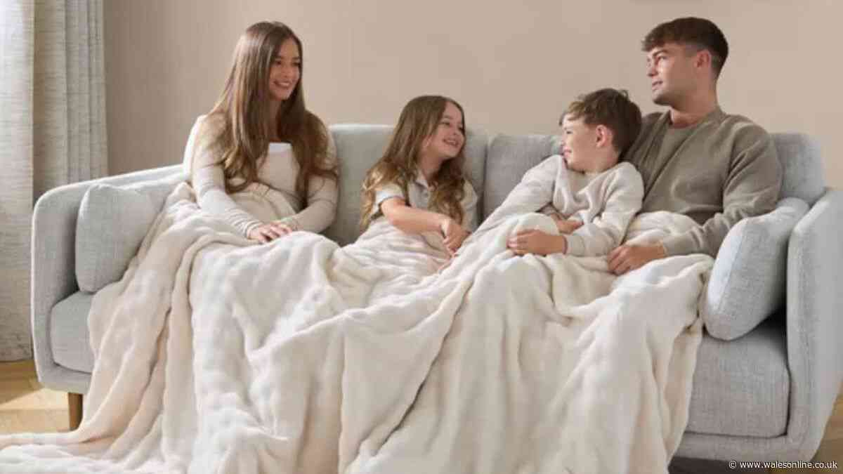Families love Dunelm's £24 autumn fleece throw that's 'warm, soft and cosy'