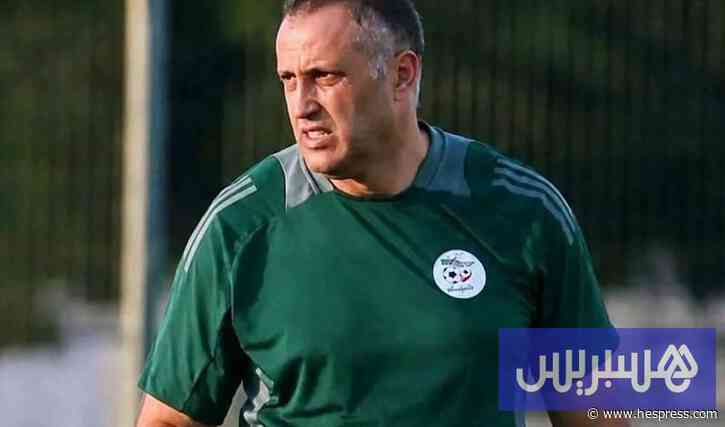 حمداني يتولى تدريب منتخب الجزائر
