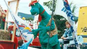 Northern B.C. community brings back dinosaur mascot from extinction, after a nearly 30-year 'sabbatical'