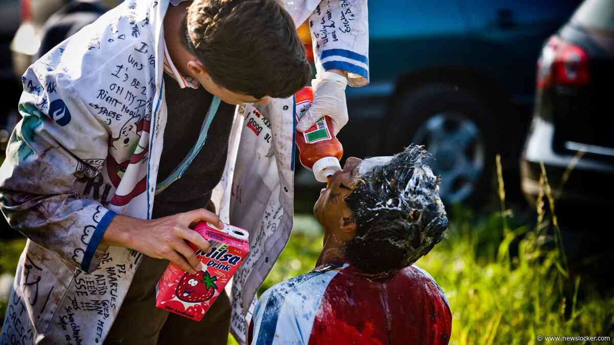 Vereniging vier weken geschorst: studenten moesten rauw vlees eten en van eigen braaksel spaghettisaus maken