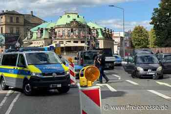 Mann rast in Zwickau auf der Flucht vor der Polizei in den Gegenverkehr