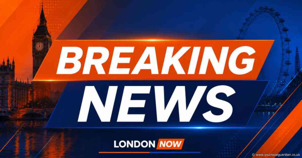 Man in his 30s dies after suffering serious head injuries in Clapham