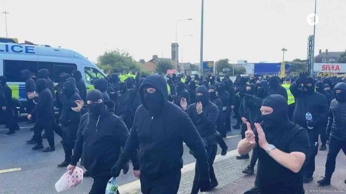 Vermummte legen Hafen im südenglischen Dover lahm