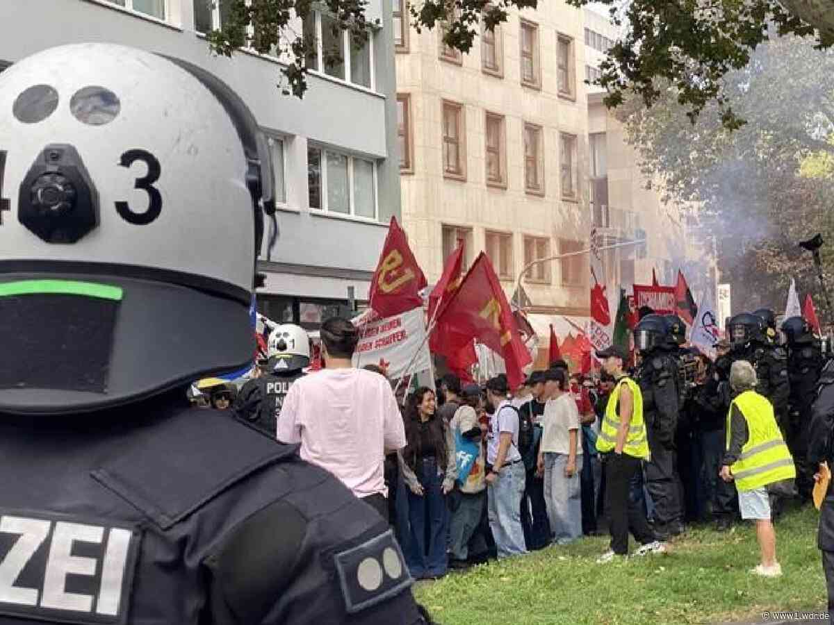 Sperrungen: "Rheinmetall entwaffnen"-Demo in Köln