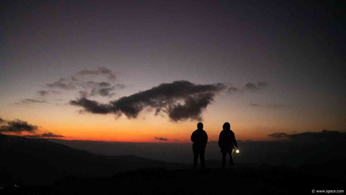 Venus is disappearing from the evening sky — here's how to see it while you can