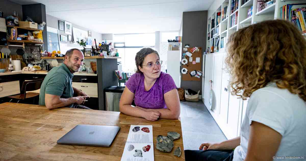 Naomi en Jaap geven thuis les aan hun kinderen, maar daarvan wil de overheid af: ‘Kinderen willen van nature leren’