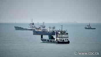 U.S. military hits 3 Iranian oil tankers after saying its navy warships were targeted