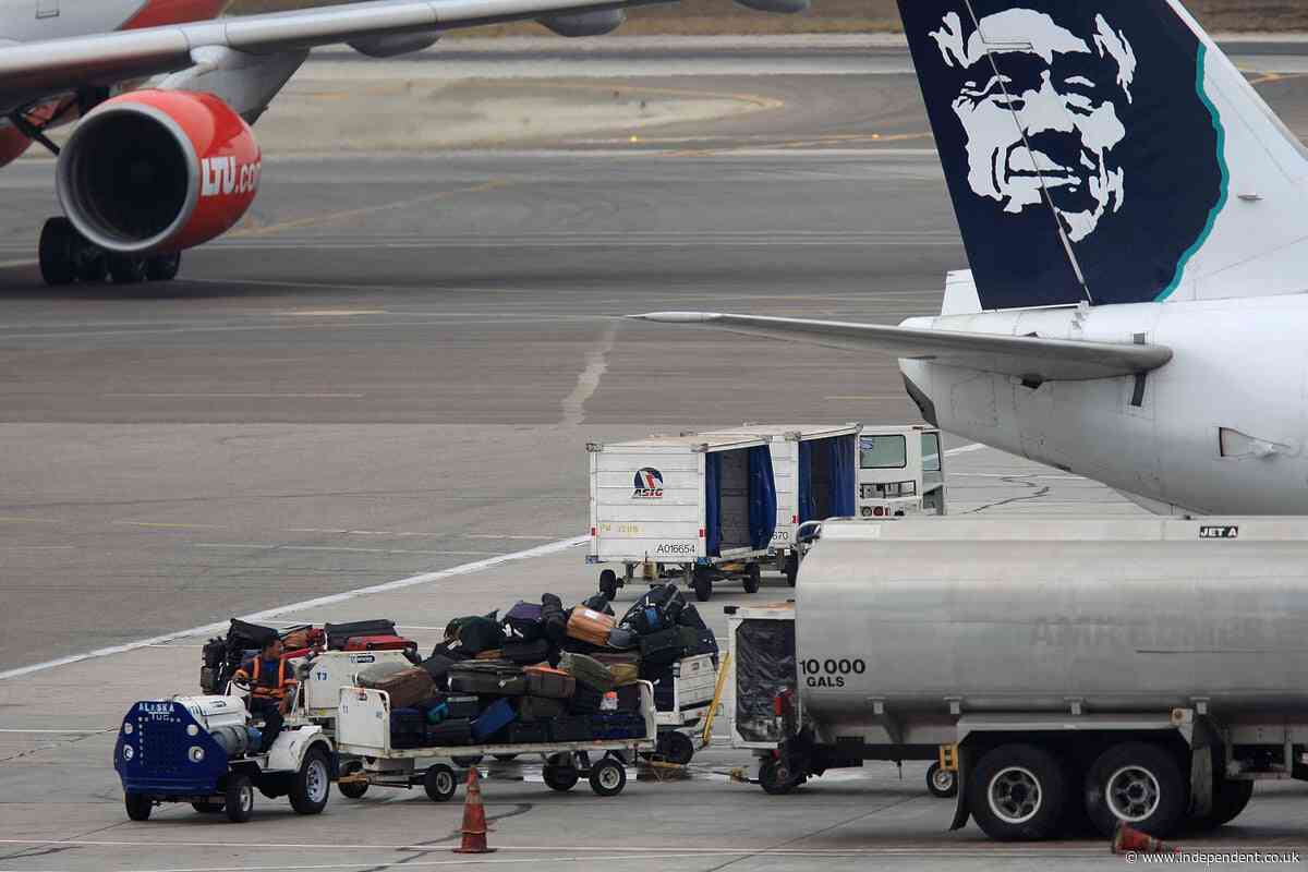 New York gallery says Alaska Airlines ruined half a million dollars in Japanese artwork: suit