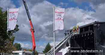 Spandoek met buis valt op podium: drie meisjes (7 en 8 jaar) gewond in Sint-Job-in-’t-Goor